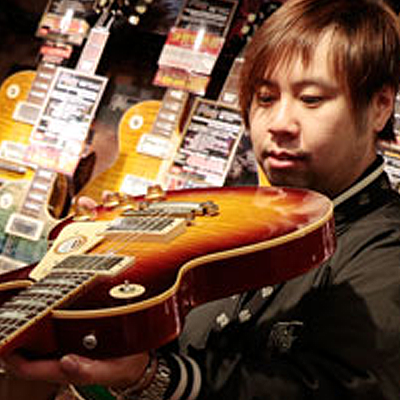 御茶ノ水Finest Guitars 和田 孝幸