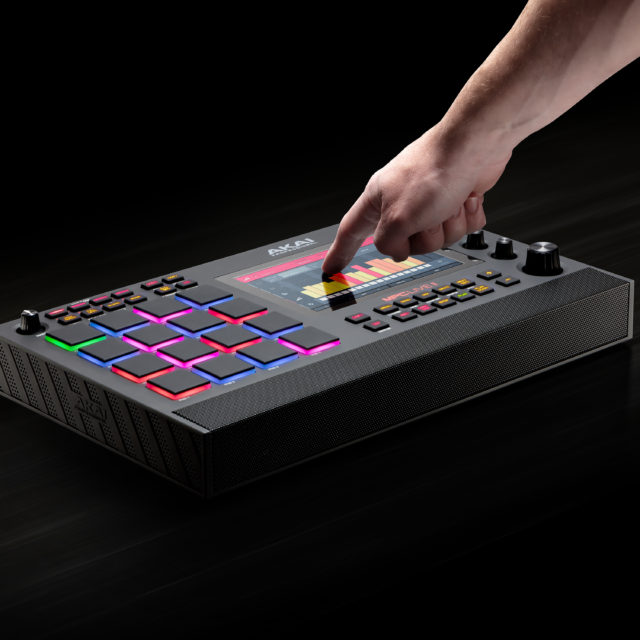 Akai Professional ドラムマシン MPC Live II 充電式 | nate-hospital.com