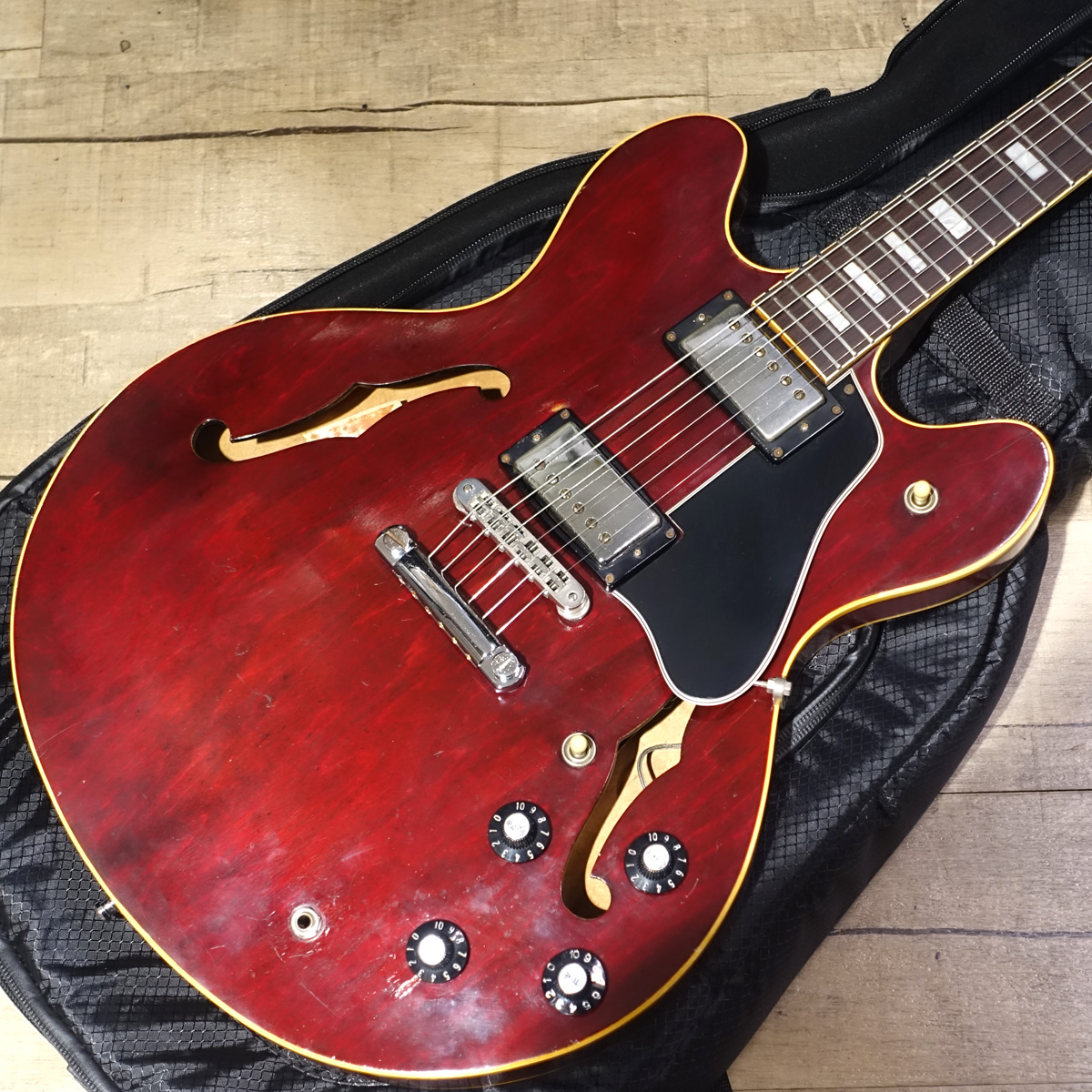 100％の保証 GIBSON 1975年製 レア ヴィンテージギター GOLD S-1