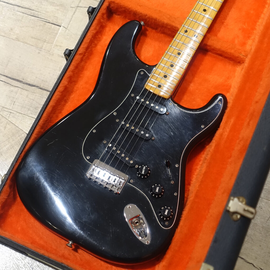 中古】Fender / 1977 Stratocaster Hardtail Black Maple Fingerboard