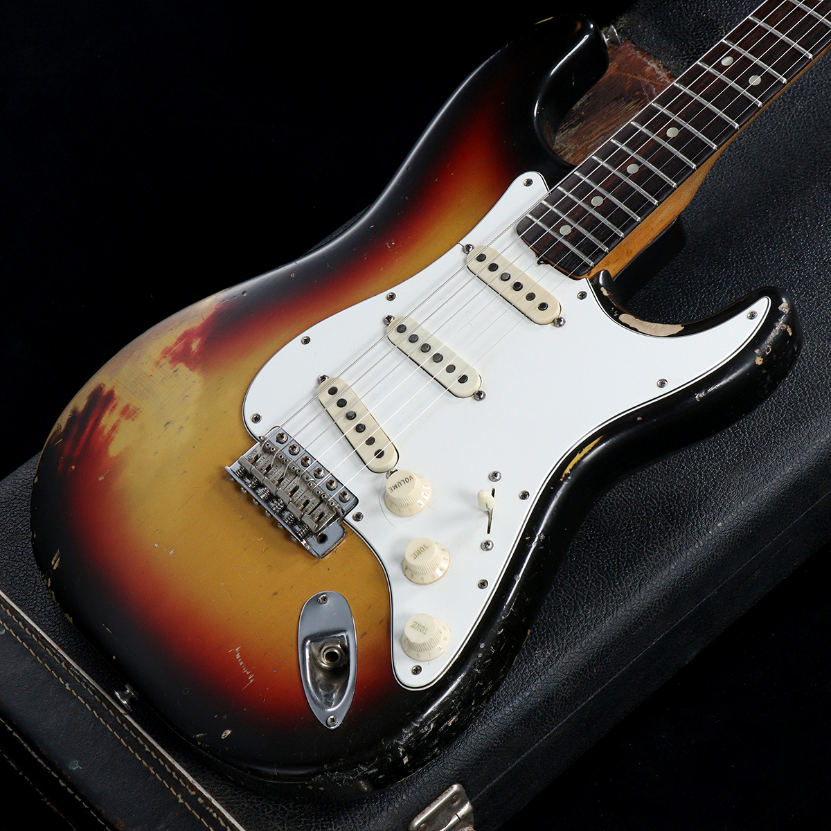 【渋谷店VINTAGEブログ＃46】FENDER / 1966年製 Stratocaster Sunburst