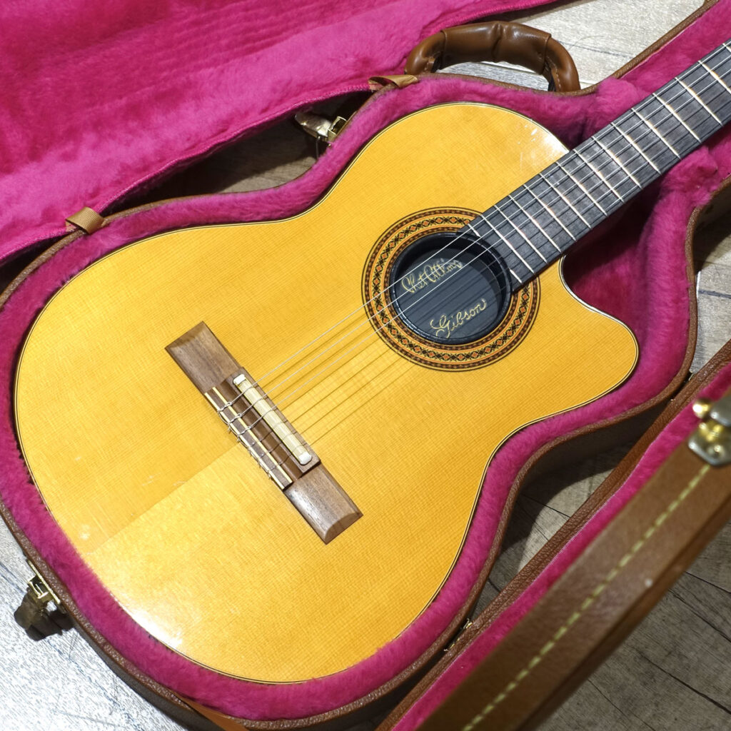 中古】Gibson / Chet Atkins CEC Antique Natural 1989年製【3.86kg】【S/N:82709529】 |  イシバシ楽器スタッフブログ