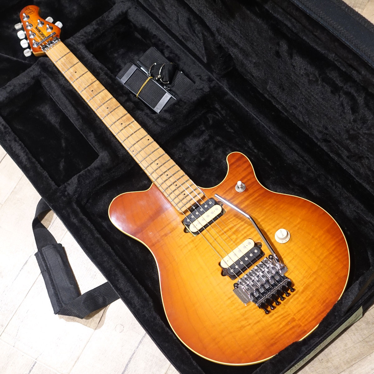 洋楽 Magnified 中古】MUSIC MAN / Eddie Van Halen Signature Modified